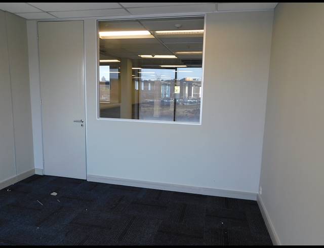854M² OFFICE TO LET IN WAVERLEY